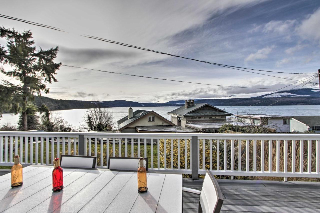 Idyllic Waterfront Cottage With Beach And Sunset Views 포트타운센드 외부 사진